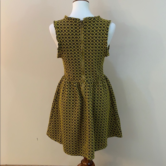 Cute mustard colored dress - Picture 7 of 11